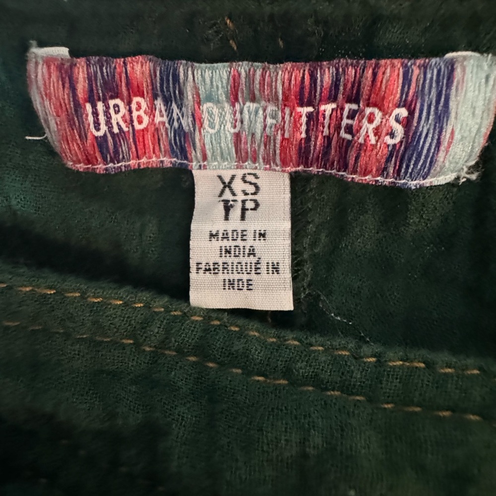 Urban Outfitters - Tina textured jumpsuit. Green with yellow stitching. Size XS. - Picture 10 of 10